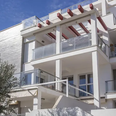 Victoria Playa Iii By Interhome